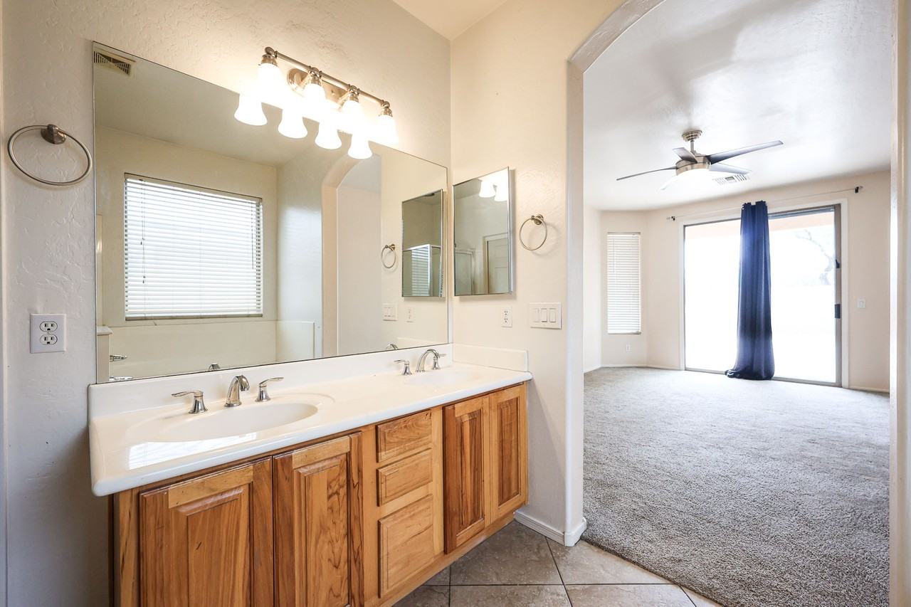 21401 E Calle De Flores - Photo 6 of 47