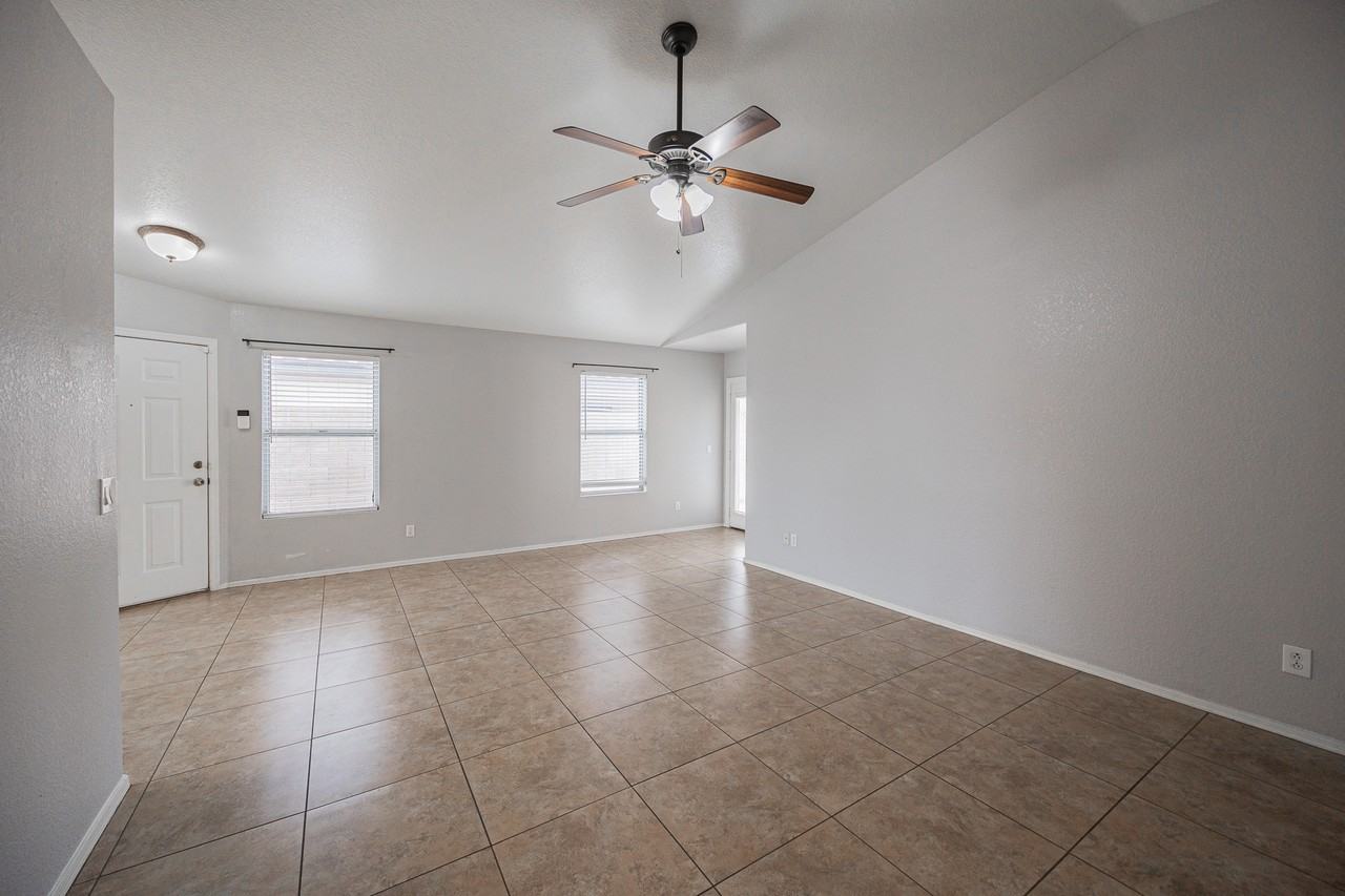 5014 W Ponderosa Ln - Photo 7 of 27