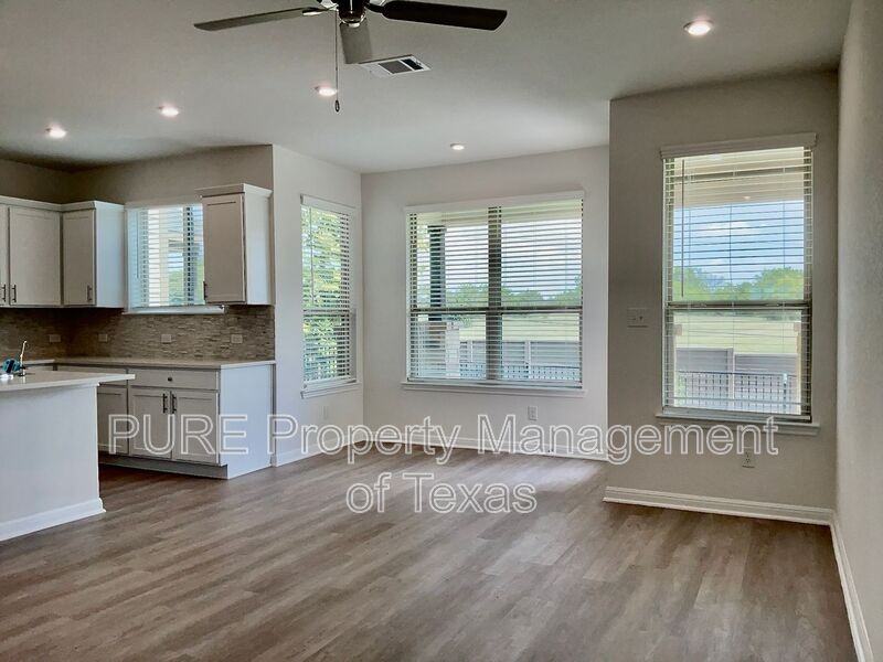 2208 Cornfield Dr #B - Photo 5 of 20