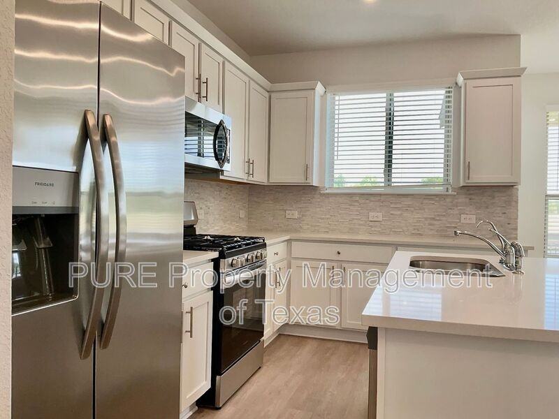 2208 Cornfield Dr #B - Photo 7 of 20