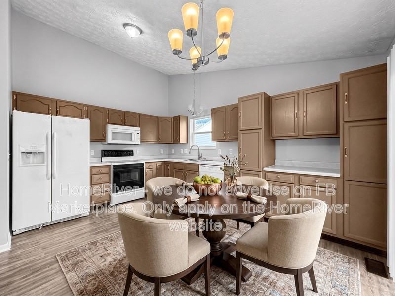 475 Lookout Ridge Dr - Photo 2 of 25