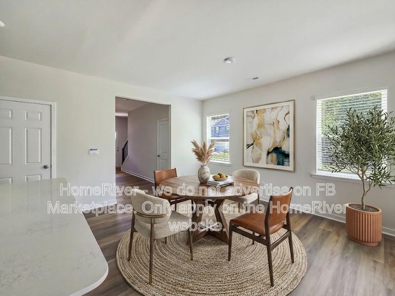 2801 Frances View Ln - Photo 3 of 27