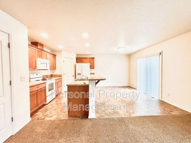 3371 Nw 47th Dr - Photo 5 of 21