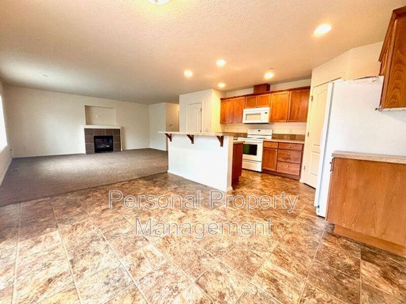 3371 Nw 47th Dr - Photo 6 of 21