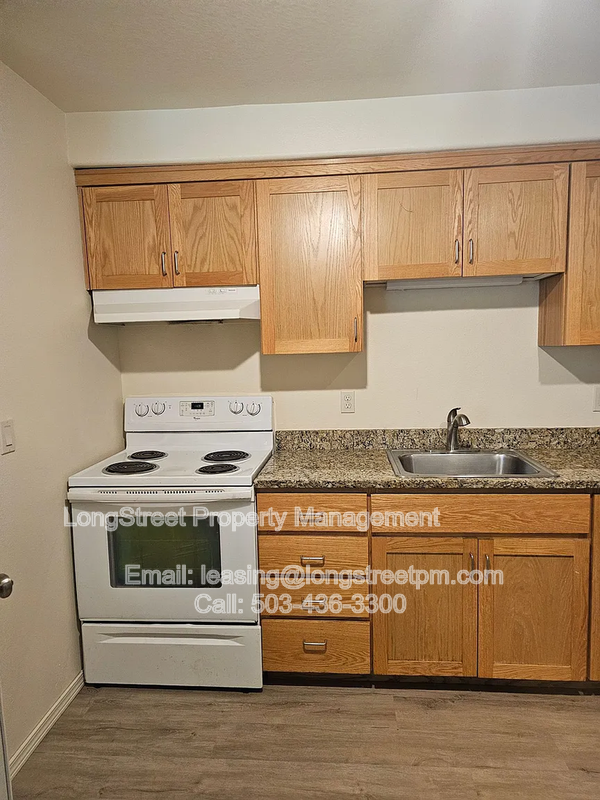 300 Se 148th Ave #7 - Photo 3 of 13