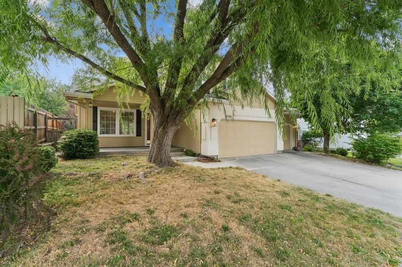 5998 S Wallflower Pl - Photo 3 of 43
