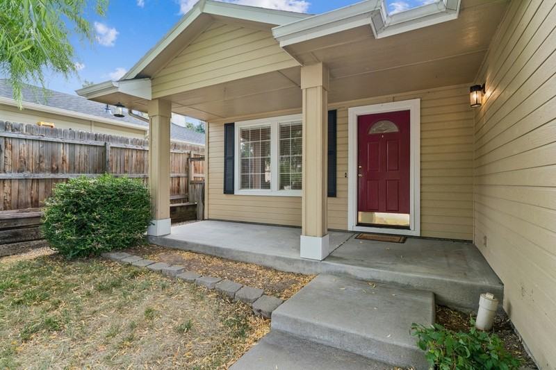 5998 S Wallflower Pl - Photo 4 of 43