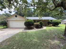 3965 Deerwood Cir - Photo 1 of 1