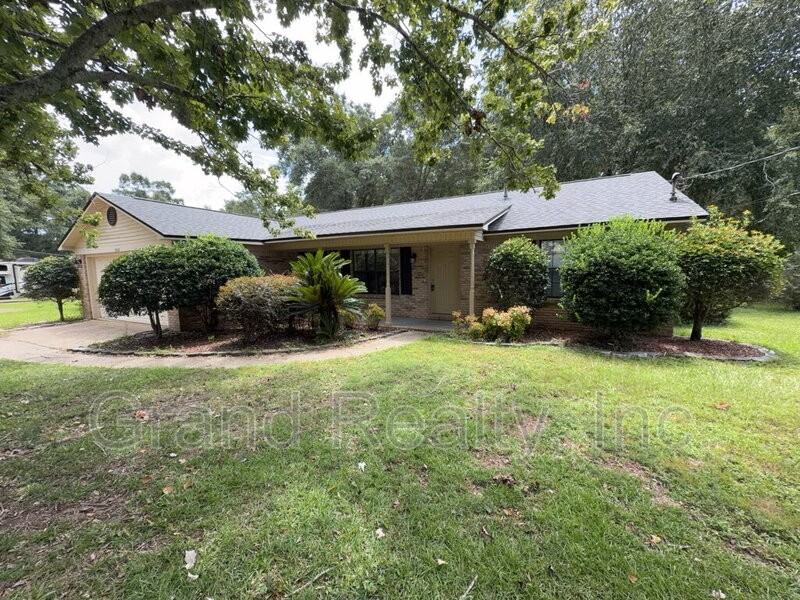 3965 Deerwood Cir - Photo 4 of 27