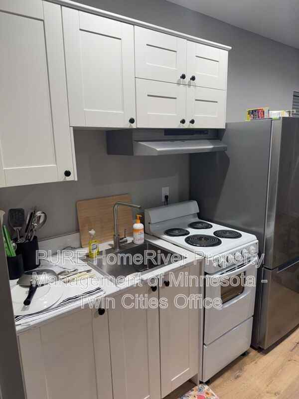 4836 Clinton Ave - Photo 7 of 18