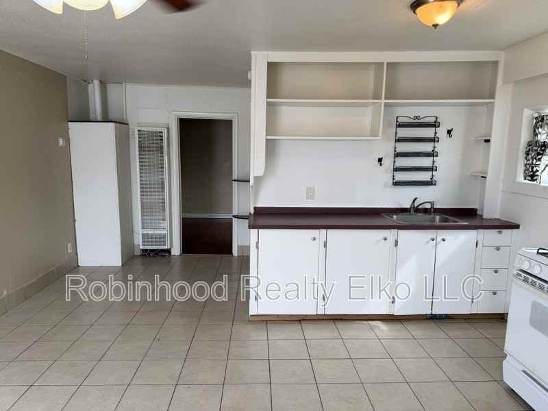 176 S 4th St - Photo 5 of 12
