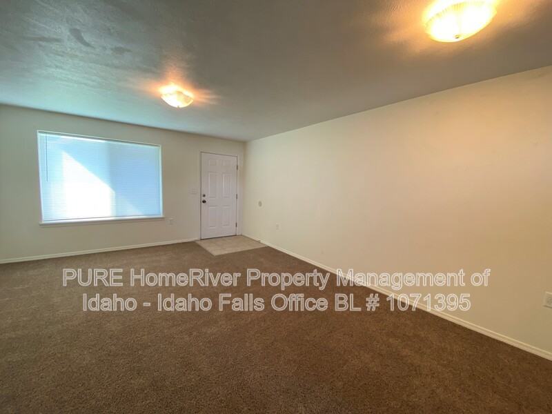 3184 Chasewood Dr - Photo 4 of 17
