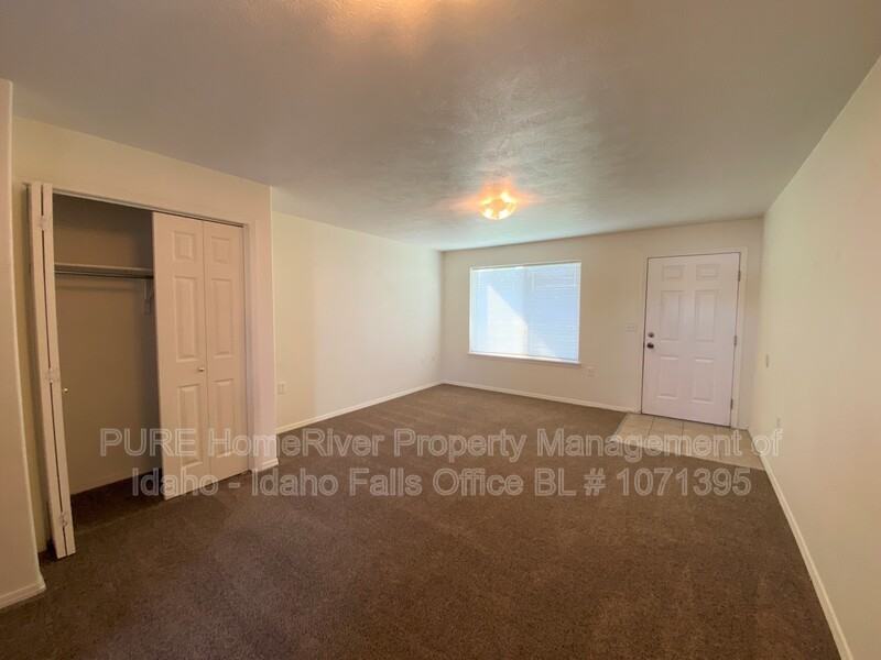 3184 Chasewood Dr - Photo 5 of 17