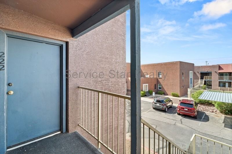 16602 N 25th St #222 - Photo 3 of 18