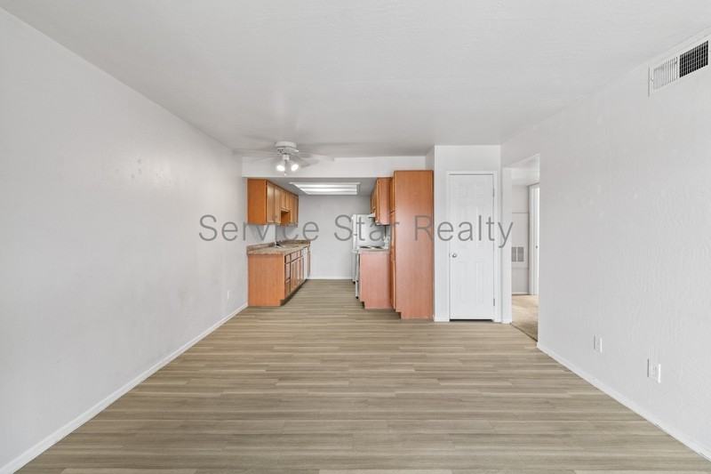 16602 N 25th St #222 - Photo 6 of 18