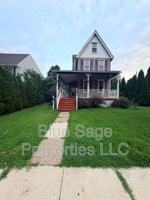 featured image of 913 8th Ave #HOME