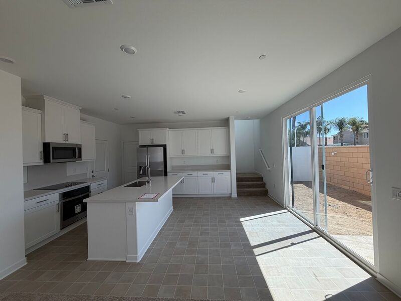 36549 Altisima Dr - Photo 3 of 27