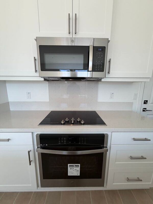 36549 Altisima Dr - Photo 4 of 27