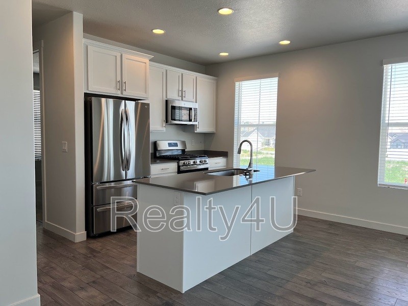 2771 Northwest - Photo 3 of 26