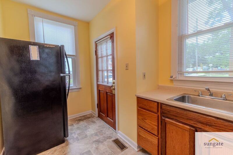 2900 E Strathmore Ave #1 - Photo 7 of 18