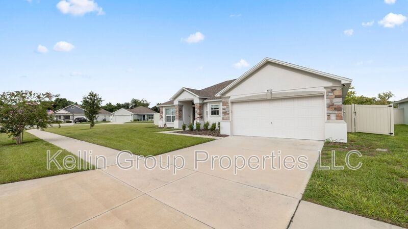4762 Drake Ave - Photo 3 of 46