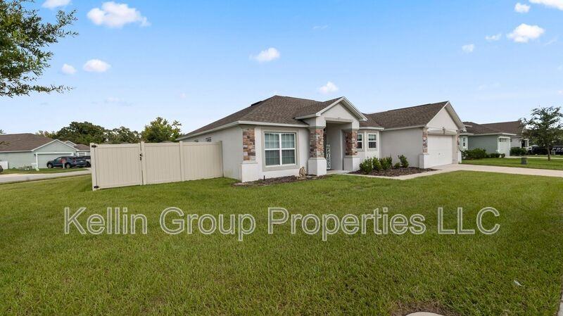 4762 Drake Ave - Photo 4 of 46