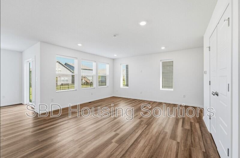 8810 Sw 10th St - Photo 4 of 11