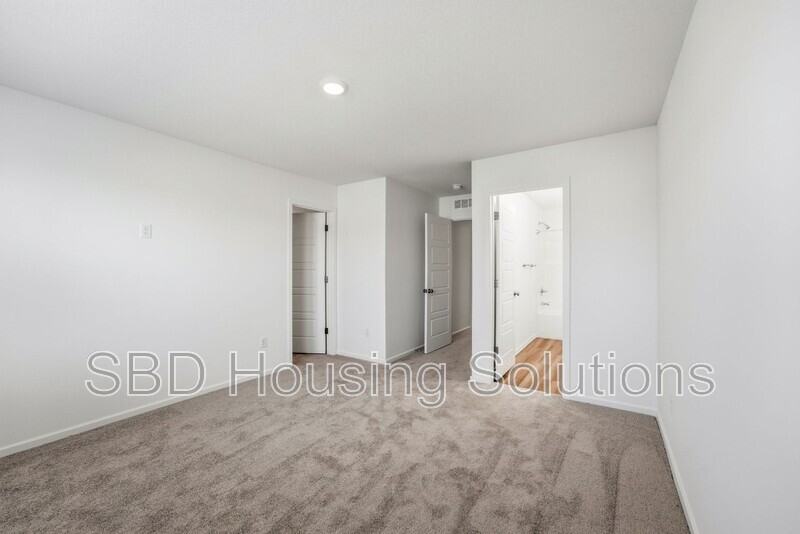 8810 Sw 10th St - Photo 5 of 11