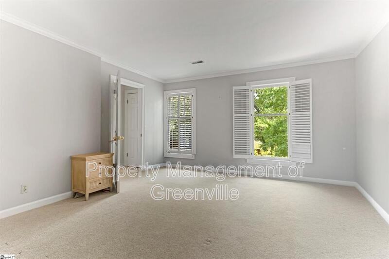 110 Kilkenney Ct - Photo 4 of 35