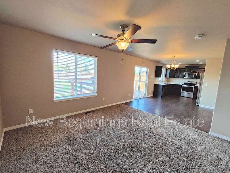 6134 Meadowbank Ln - Photo 2 of 35