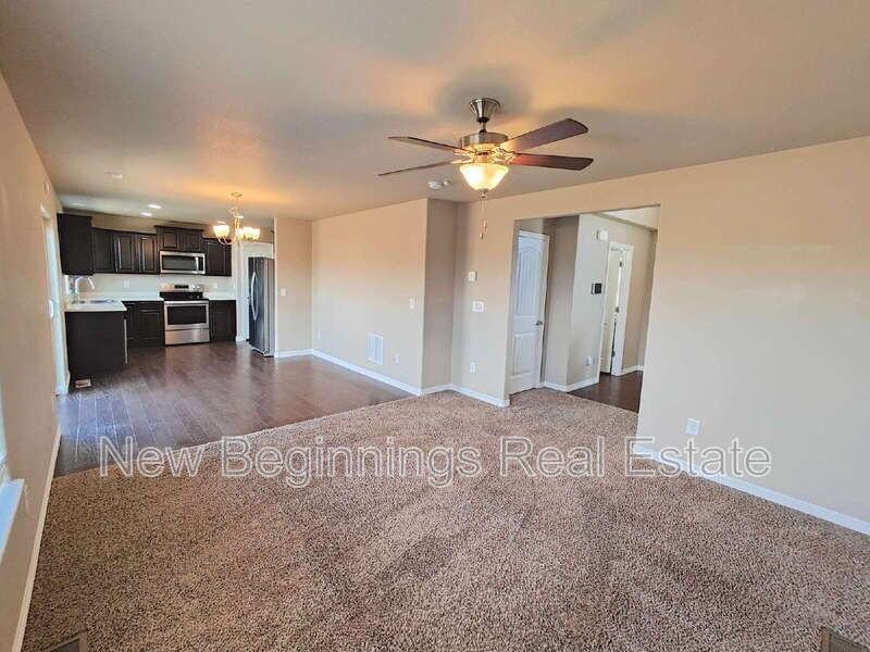 6134 Meadowbank Ln - Photo 6 of 35