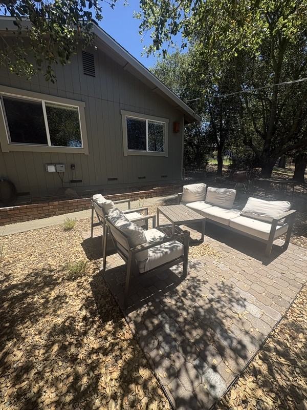 1776 Meda Ave - Photo 2 of 29