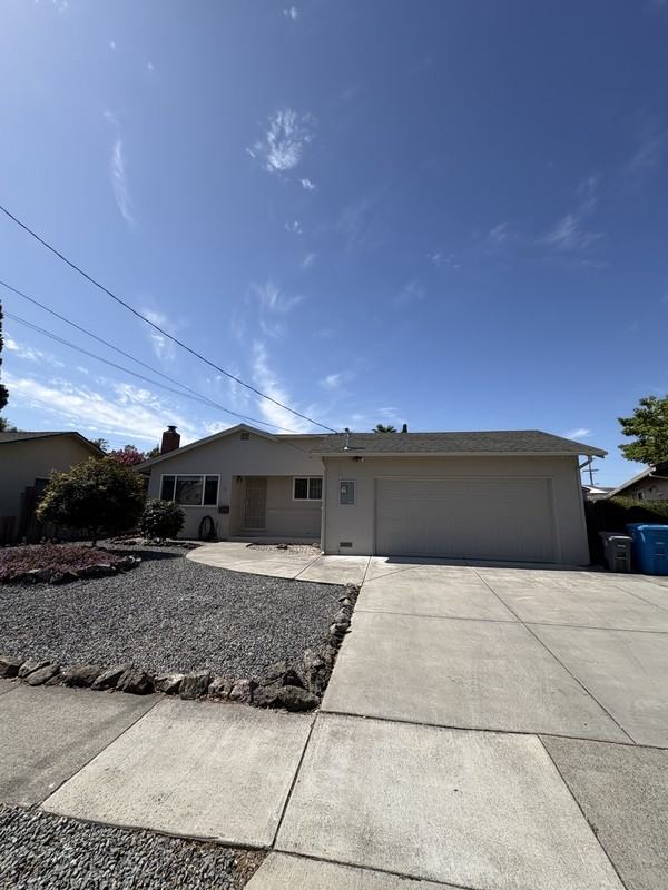 7631 Adrian Dr - Photo 4 of 34