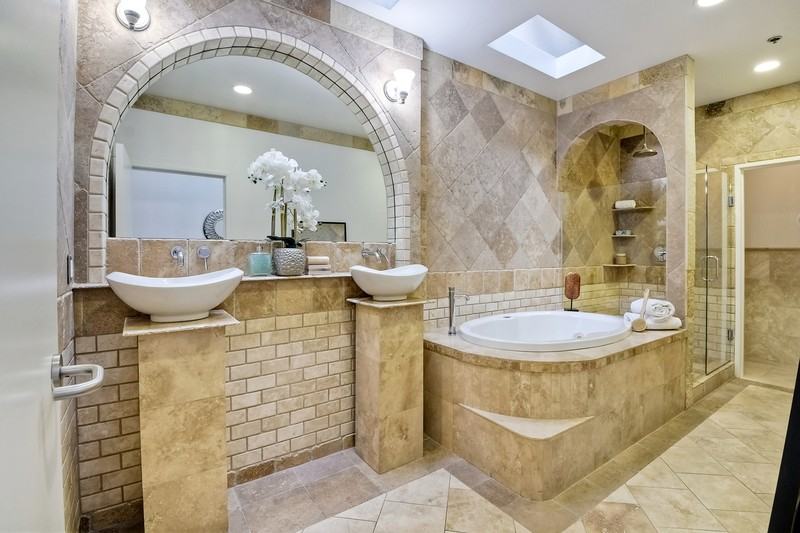 950 6th Ave #542 - Photo 5 of 32