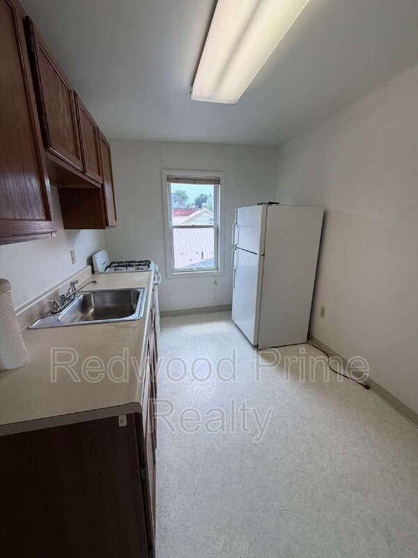 1307 16th Ave #5 - Photo 2 of 7
