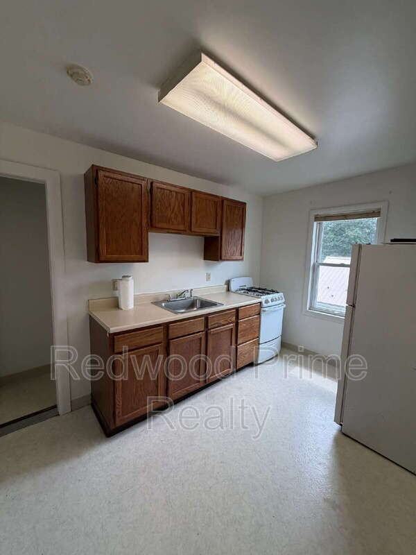 1307 16th Ave #5 - Photo 3 of 7