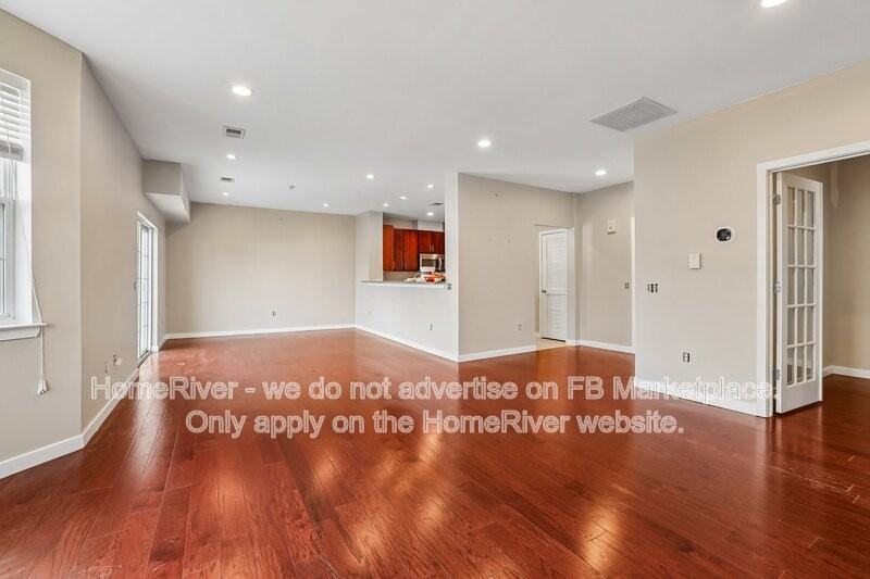 347 Pond Ln - Photo 4 of 25