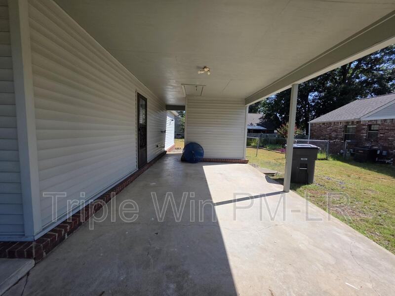 113 Northfield Dr - Photo 5 of 33
