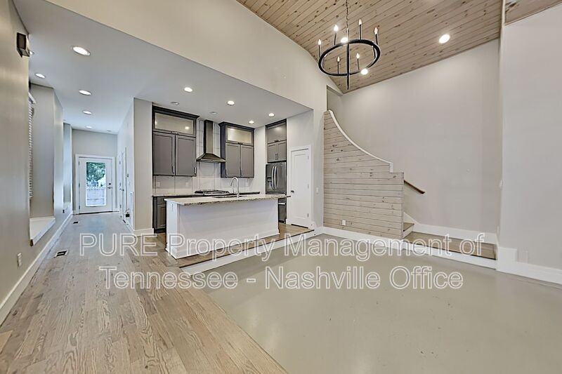 1412 Lillian St #B - Photo 5 of 34