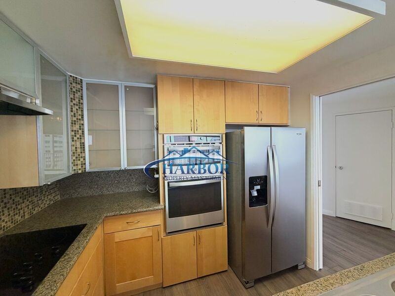 700 E Ocean Blvd #2101 - Photo 4 of 18
