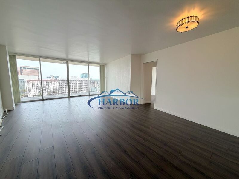 700 E Ocean Blvd #2101 - Photo 6 of 18