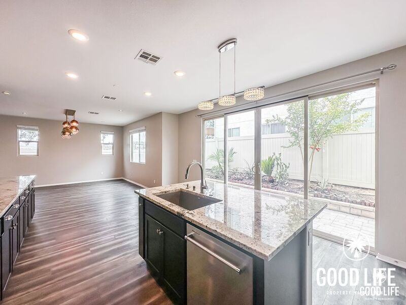 4879 Ballast Ln - Photo 4 of 27