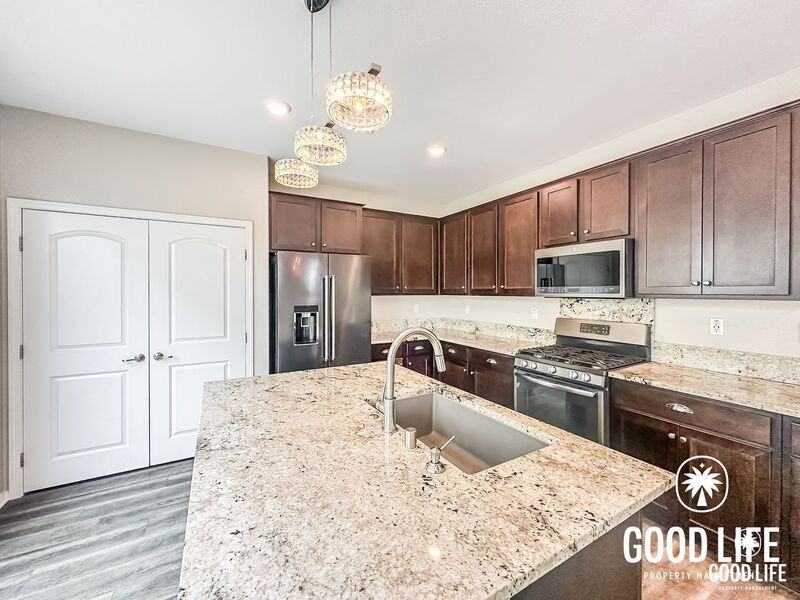 4879 Ballast Ln - Photo 5 of 27