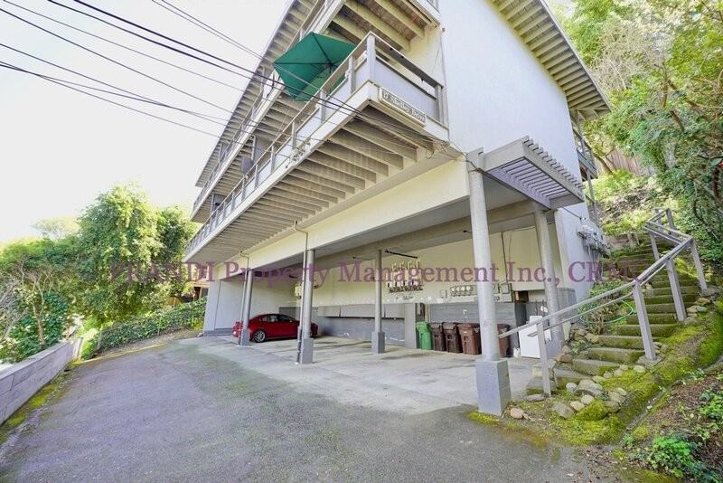 17 Shelley Dr #6 - Photo 4 of 12