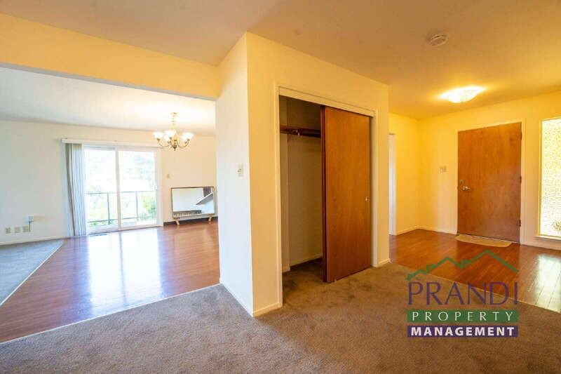 110 Pearl St - Photo 5 of 13