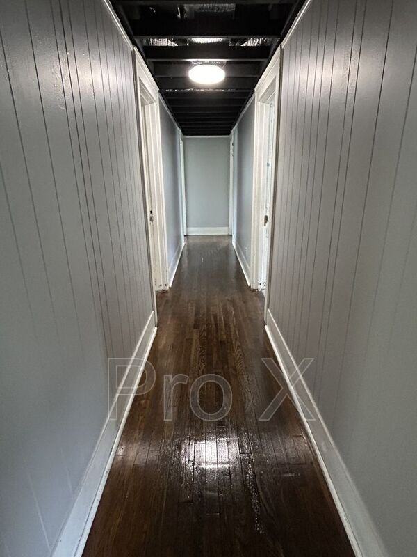 201 W Washington St #C - Photo 6 of 13