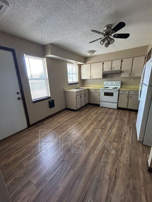3000 N Joplin St #25 - Photo 5 of 11