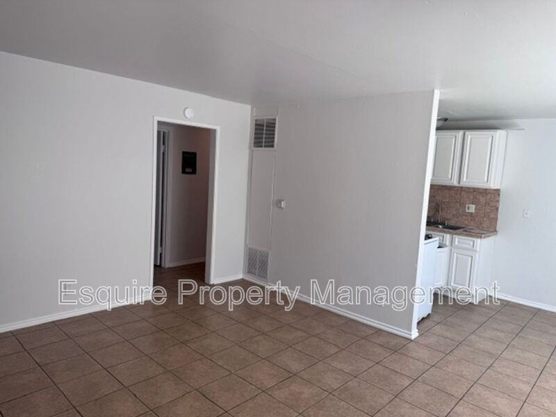620 Cuesta Del Mar Dr #3 - Photo 3 of 9