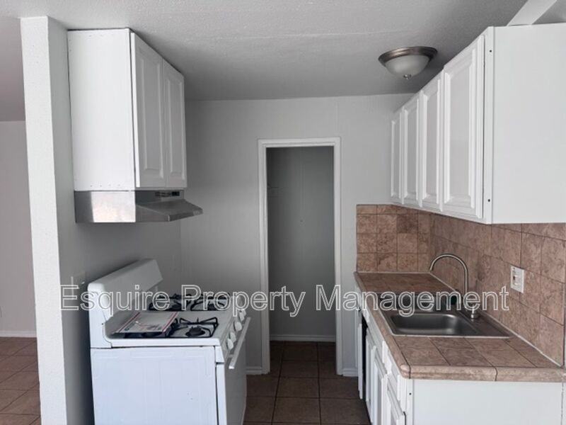 620 Cuesta Del Mar Dr #3 - Photo 6 of 9