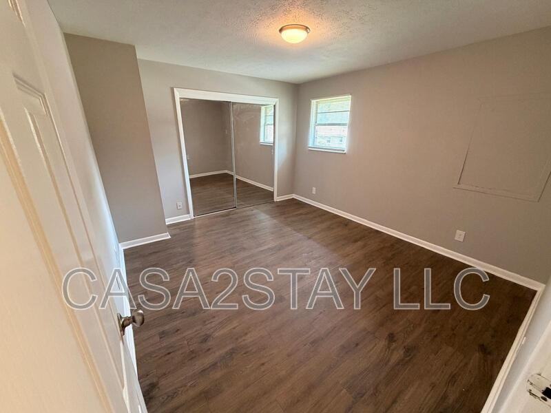 5107 Malibu Ct #2 - Photo 5 of 8